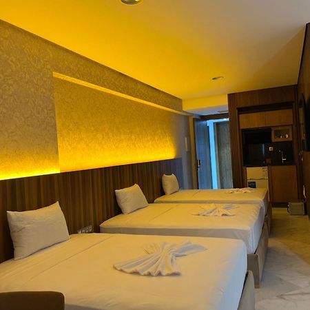 Luxe Tanger Apartment Bagian luar foto