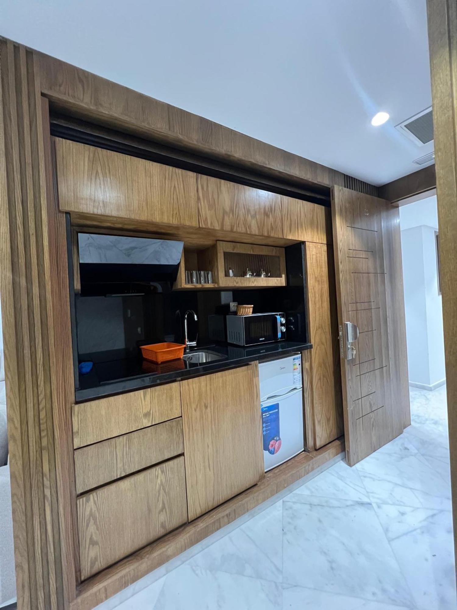 Luxe Tanger Apartment Bagian luar foto
