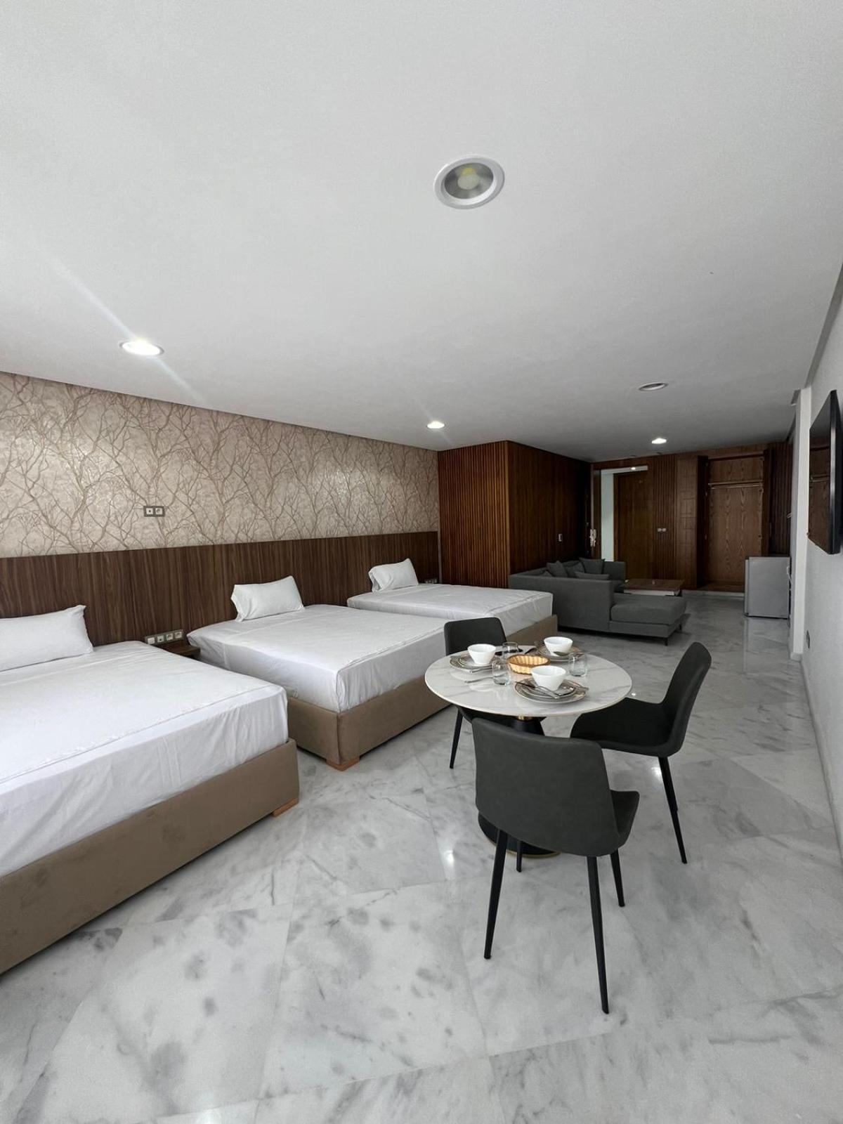 Luxe Tanger Apartment Bagian luar foto